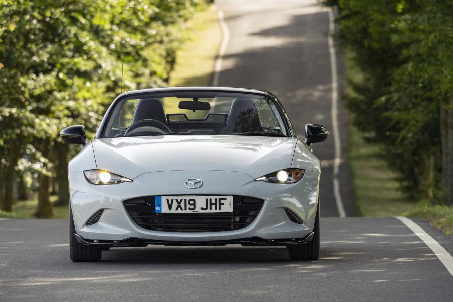  Mazda MX-5 Design Pack (ND) 2019 года  (UK) (фото 5 из 40)
